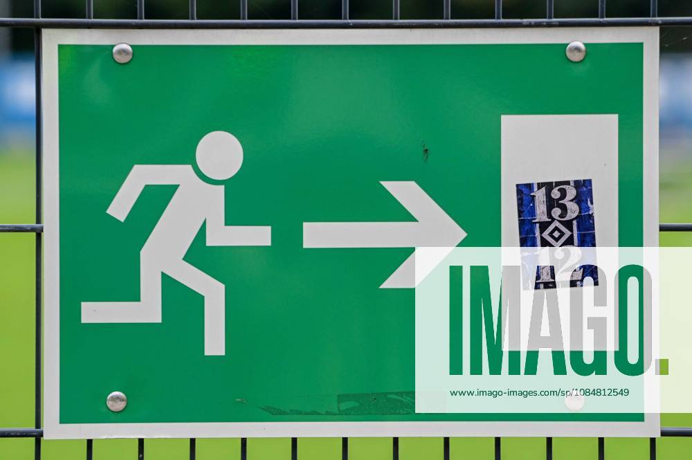 HSV Aufkleber 1312 ACAB Fluchtweg Schild Deutschland , Hamburg , Volksparkstadion , Fussball , 1. Bundesliga , Training des Hamburger SV