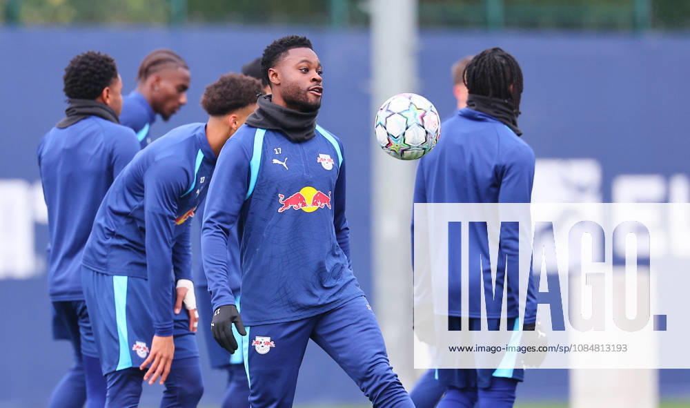 RB Leipzig - Training Champions League Leipzig, 20.10.2026, RB Akademie, UEFA Champions League , RB Leipzig - Abschlusstraining am Vortag von Real Madrid v. RBLeipzig , Im Bild : Ridle Baku (17, RB Leipzig) ,