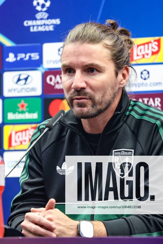Lens head coach Yannick Cahuzac pictured during a press conference, PK, Pressekonferenz of French soccer team Racing Club de Lens, Tuesday 20 October 2026 in Brugge. The team is preparing for the third game in the UEFA Champions League league phase against Club Brugge tomorrow. BRUNOxFAHY x190403765x