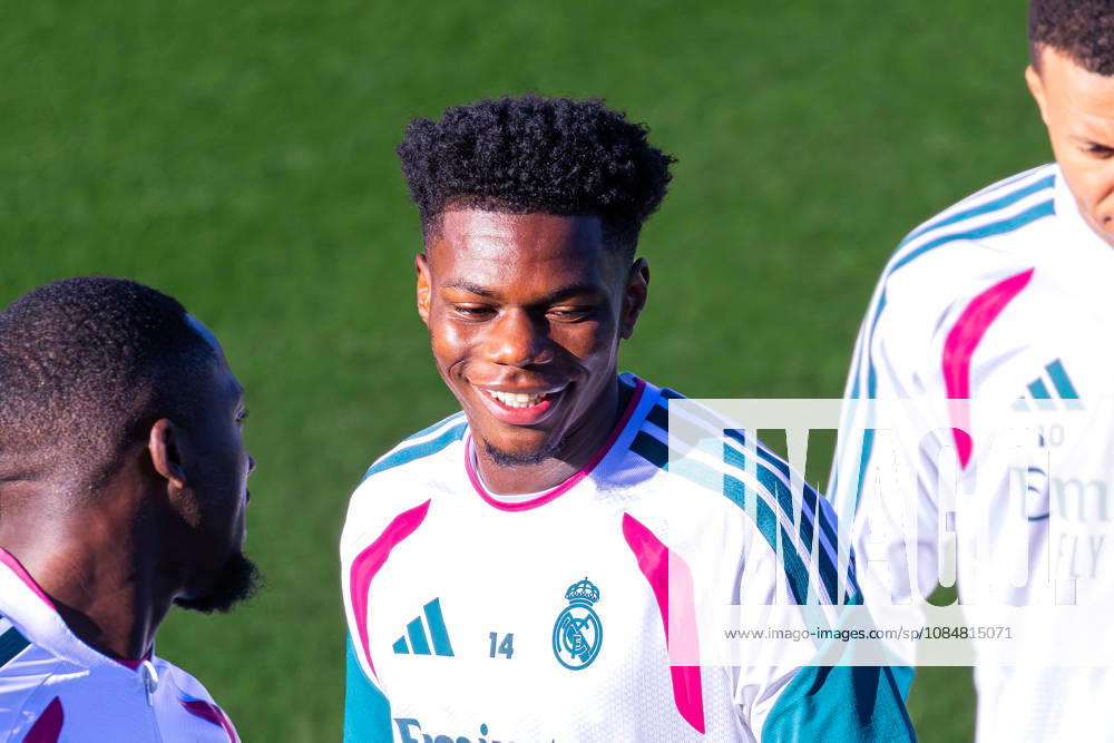 Fussball : Abschlusstraining, Real Madrid, 20.10.2026, Ciudad Real Madrid (Madrid) : Endrick (Real Madrid, 9) Portraitfoto, Portrait, Einzelaufnahme, Porträt