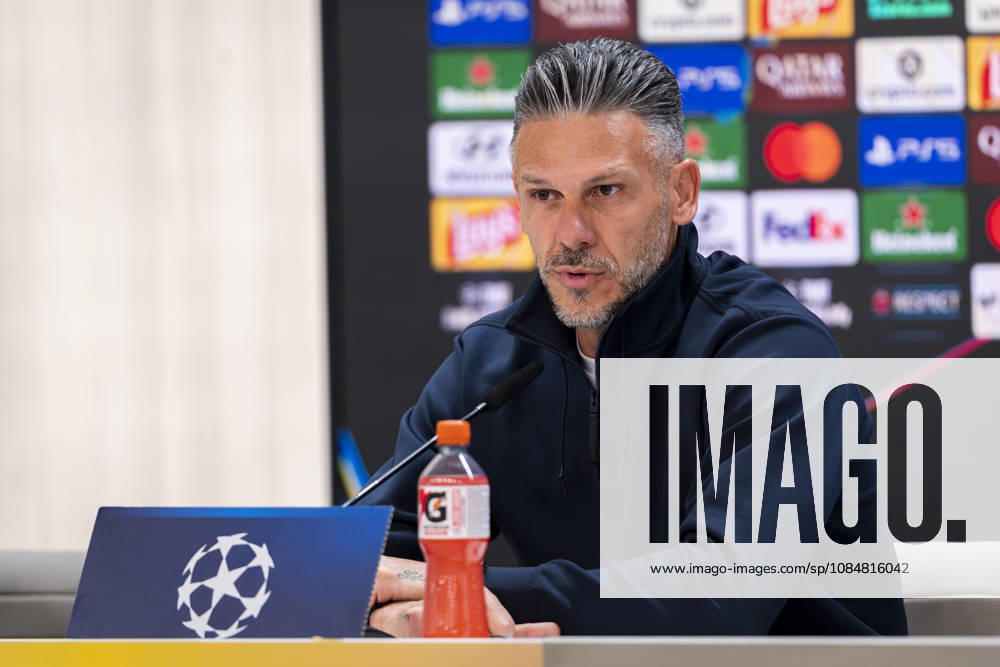 RB Leipzig Training Session And press conference, PK, Pressekonferenz - UEFA Champions League 2026 27 League Phase MD3 MADRID, SPAIN - OCTOBER 20: Martin Demichelis, head coach of RB Leipzig, speaks during the press conference on day ahead of the UEFA Champions League 2026 27 League Phase MD3 at Estadio Bernabeu on October 20, 2026 in Madrid, Spain. Madrid Estadio Bernabeu Madrid Spain