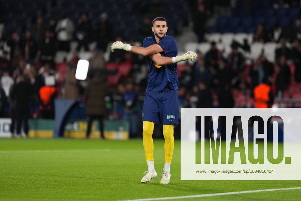 Joan Garcia of Barcelona warms up before the match Paris Saint-Germain v Barcelona, UEFA Champions League, Football, Parc des Princes, Paris, France - 20 Oct 2026Paris Parc des Princes France