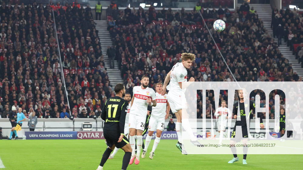 Fussball UEFA Champions League, VfB Stuttgart - Atletico Madrid v.l. Ramon Hendriks (VfB Stuttgart) Stuttgart
