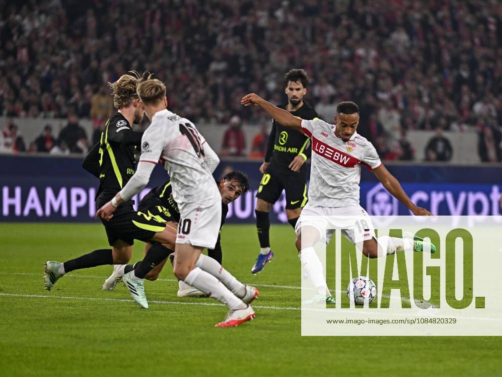 Fussball UEFA Champions-League League 2026 2027, 3.Spieltag, VfB Stuttgart - Atletico Madrid, in der MHP-Arena Stuttgart, Jamie Leweling (Stuttgart) Torschuss zum 1:0