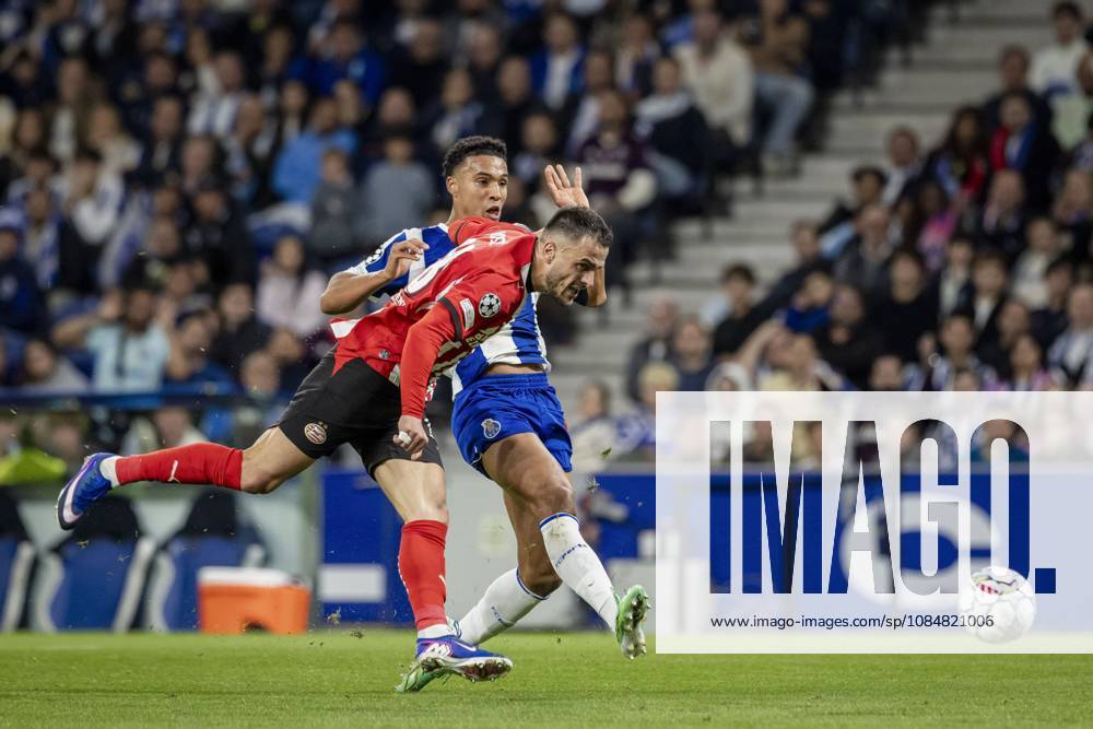 PORTO - (lr) Filip Kostic of PSV Eindhoven and Alberto Costa of FC Porto during the UEFA Champions League match between FC Porto and PSV Eindhoven at the Estadio Do Dragao, on 20 October 2026 in Porto, Portugal. MORITZ MUELLER ANP ANPxSportx IVx 573095149 originalFilename: 573095149