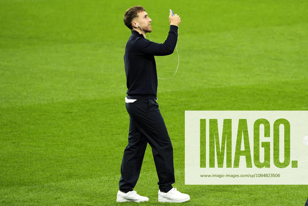 REAL MADRID CF v RB LEIPZIG. CHAMPIONS LEAGUE 2026 2027. ROUND 3. RB Leipzig s Maxime Esteve during walk around in Santiago Bernabeu Stadium after raining session prior to the Champions League round 3 match against Real Madrid CF. October 20 2026. (ALTERPHOTOS Acero) MadridSpain
