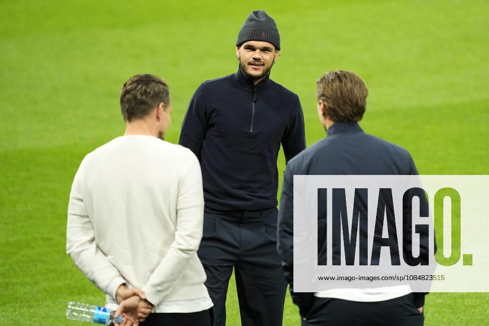 REAL MADRID CF v RB LEIPZIG. CHAMPIONS LEAGUE 2026 2027. ROUND 3. RB Leipzig s Max Finkgrafe during walk around in Santiago Bernabeu Stadium after raining session prior to the Champions League round 3 match against Real Madrid CF. October 20 2026. (ALTERPHOTOS Acero) MadridSpain