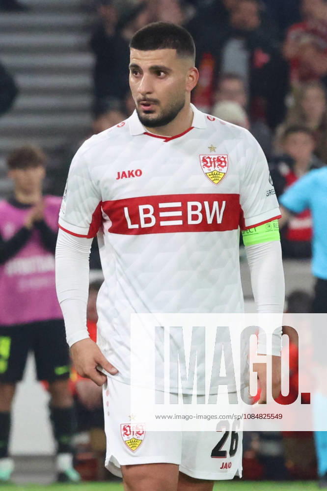 Fussball UEFA Champions League, VfB Stuttgart - Atletico Madrid v.l. Deniz Undav (VfB Stuttgart) enttaeuscht, enttäuscht, schaut enttaeuscht, niedergeschlagen, disappointed Stuttgart