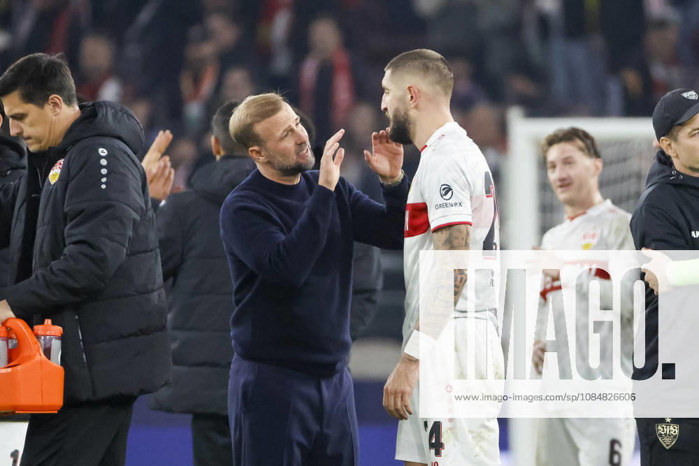 Sebastian Hoeneß, Hoeness (VfB Stuttgart, Trainer) und Jeff Chabot (VfB Stuttgart, 24) nach dem Spiel , Deutschland, Fussball, UEFA Champions League, 3. Spieltag, 2026 2027, VfB Stuttgart vs. Atletico Madrid, 20.10.2026, Stuttgart Arena Stuttgart Deutschland