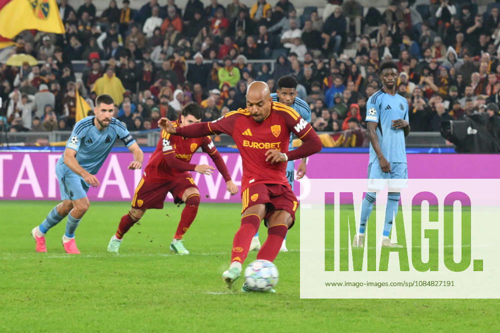 20th October 2026; Stadio Olimpico, Rome, Italy; UEFA Champions League Football, Roma versus Slovan Bratislava; Donyell Malen of Roma shoots and scores the goal for 4-0 AllShotLive