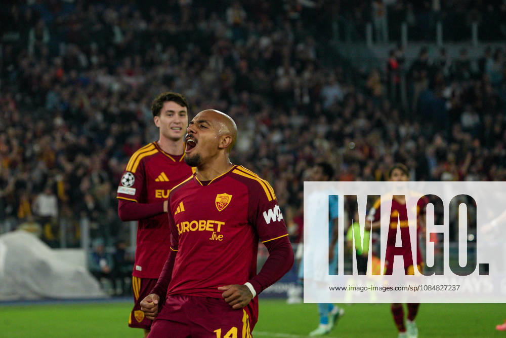 IPA89965279 - Donyell Malen of AS Roma and Matias Soule of AS Roma during the AS Roma vs. Slovan Bratislava UEFA Champions League soccer match in Rome, Italy, on October 20, 2026