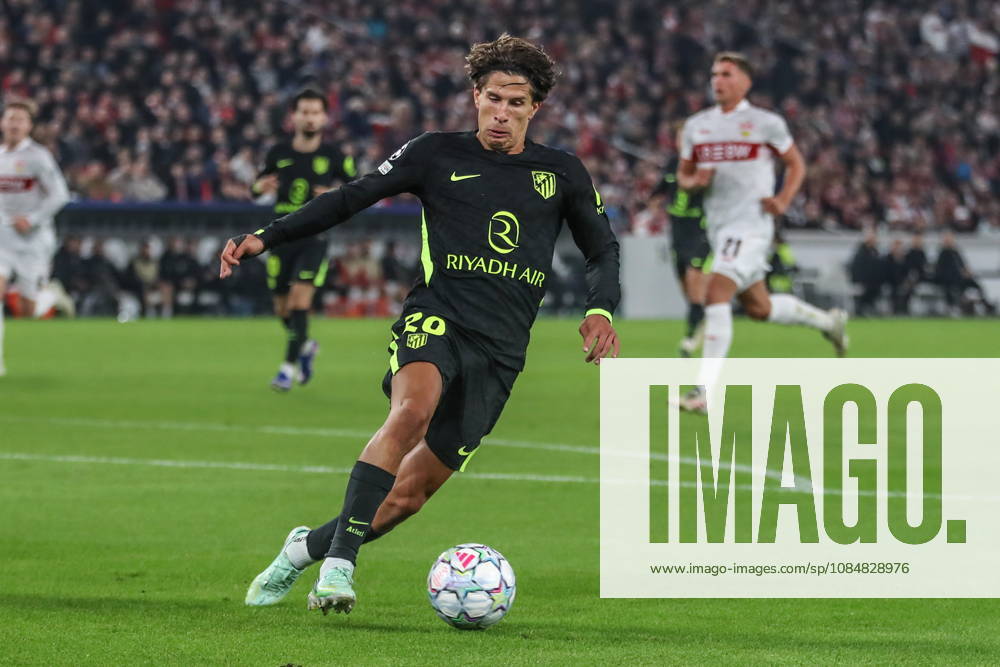 Stuttgart 20.10.2026. Pilka nozna Liga Mistrzow UEFA sezon 2026 2027 kolejka 3 mecz: VfB Stuttgart - Atletico Madryt --- Football UEFA Champions League season 2025 2026 round 3 match: VfB Stuttgart - Atletico de Madrid nz Giuliano Simeone Fot. Kacper Staniec NEWSPIX.PL --- newspix.pl