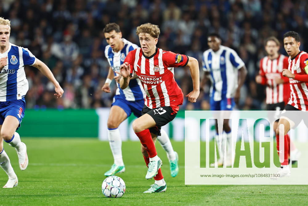 Sven Mijnans (PSV), OCTOBER 20, 2026 - Football Soccer : UEFA Champions League League phase matchday 3 between FC Porto - PSV Eindhoven at the Estadio do Dragao in Porto, Portugal. Noxthirdxpartyxsales aflo_357737700 MutsuxKawamorix