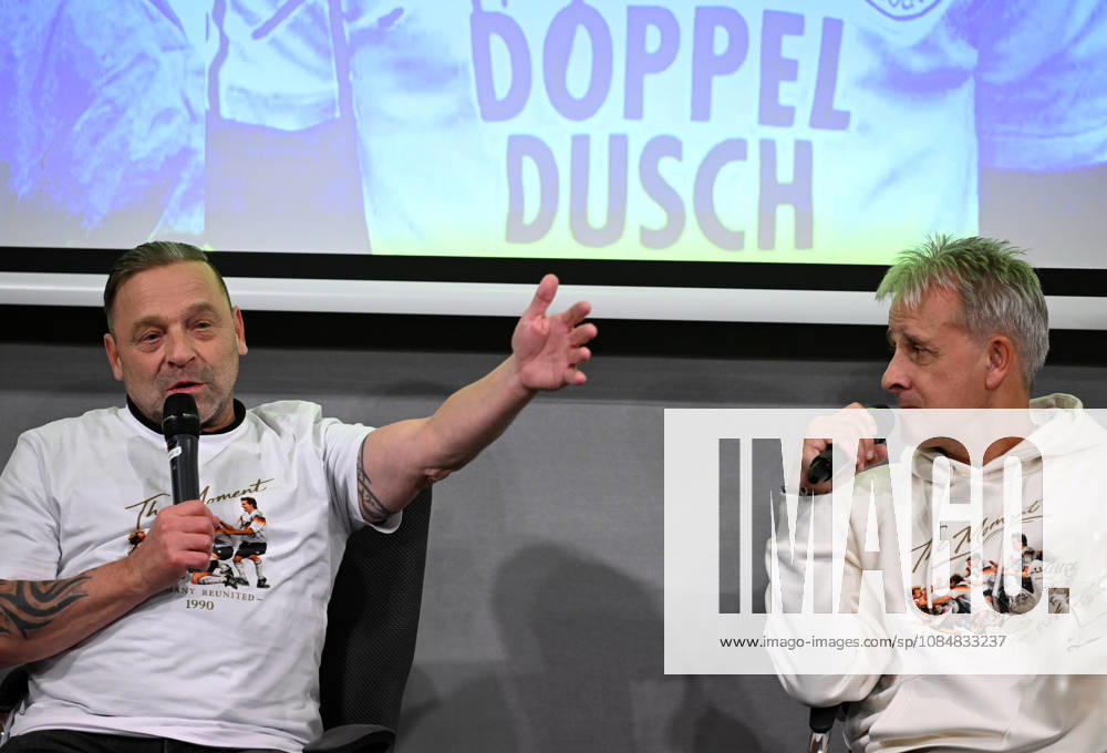 Köln , Cologne , Deutsches & Olympia Museum. Fussball Weltmeister Thomas Häßler und Pierre Littbarski , rechts. Köln