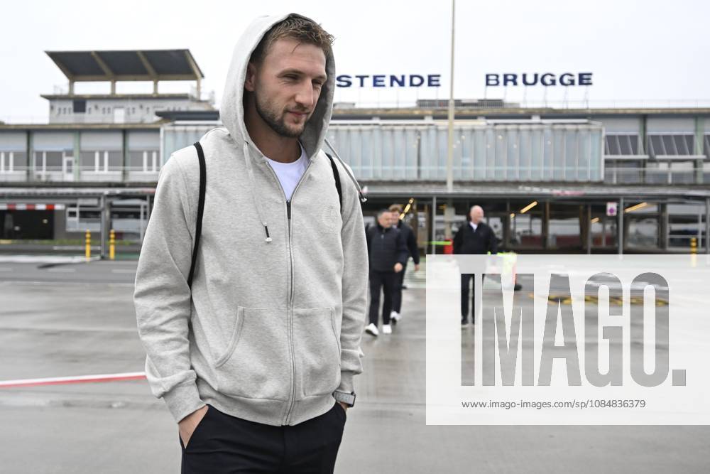 SC Braga v KAA Gent - UEFA Conference League Media Activities 21 10 2026 OOSTENDE, BELGIUM - OCTOBER 21 : Van Der Heyden Siebe defender of KAA Gent pictured at the Oostende airport before departure for the UEFA Conference League 2026 27 League Phase matchday 2 match between SC Braga and KAA Gent on October 21, 2026 in Oostende, Belgium, 21 10 2026 Oostende Belgium