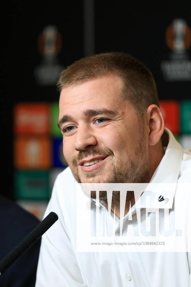 SOCCER - UEFA EL, Sturm vs Marseille GRAZ,AUSTRIA,21.OCT.26 - SOCCER - UEFA Europa League, SK Sturm Graz vs Olympique de Marseille, preview, press conference, PK, Pressekonferenz Sturm. Image shows press officer Stefan Haller (Sturm). GEPAxpictures Buehner-Weinrauch