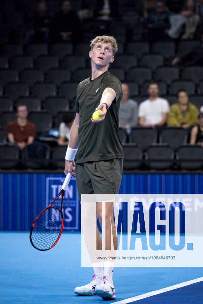TENNIS : ATP, Tennis Herren 250 - Grand Tennis AURA - Decines (France) 21 10 2026 Corentin Moutet (FRA) vs Felix Balshaw (FRA) during the tournament of the Auvergne Rhône-Alpes Grand Prix at the LDLC Arena in Décines on October 21, 2026. Photo Sandrine Thesillat PsNewZ