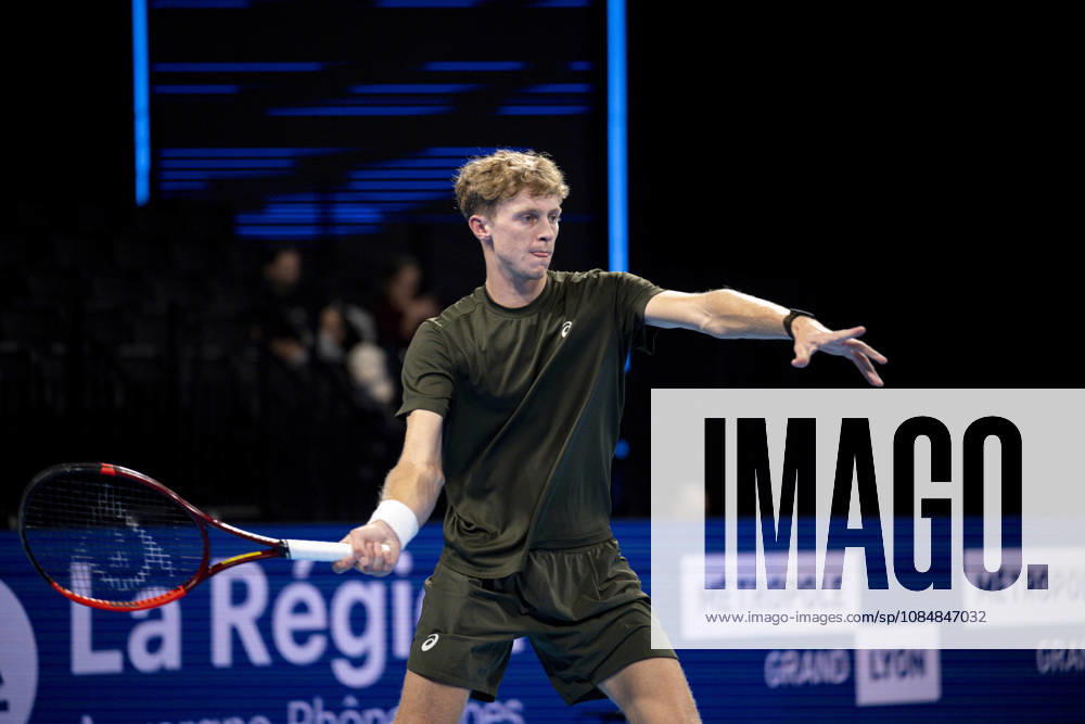 TENNIS : ATP, Tennis Herren 250 - Grand Tennis AURA - Decines (France) 21 10 2026 Corentin Moutet (FRA) vs Felix Balshaw (FRA) during the tournament of the Auvergne Rhône-Alpes Grand Prix at the LDLC Arena in Décines on October 21, 2026. Photo Sandrine Thesillat PsNewZ
