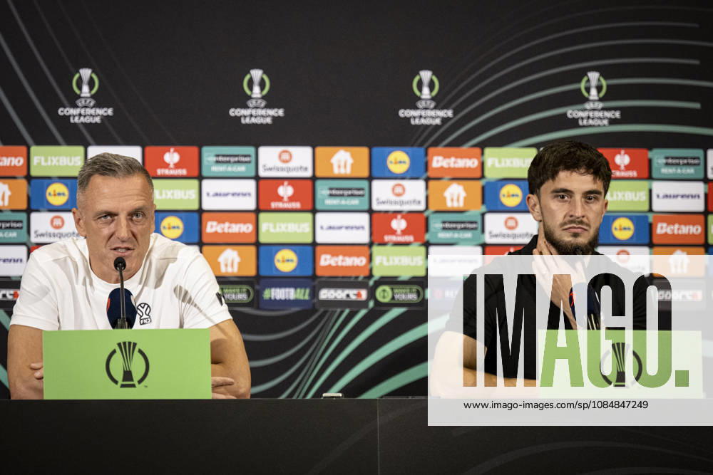From left coach of FK Jablonec Lubos Kozel and player Richard Sedlacek speak during the press conference, PK, Pressekonferenz prior to the Football Conference League 2nd round match FK Jablonec vs Brighton in Jablonec nad Nisou, Czech Republic, October 21, 2026. (CTKxPhoto RadekxPetrasek) CTKPhotoP2026102107220 CTKPhotoP2026102107220