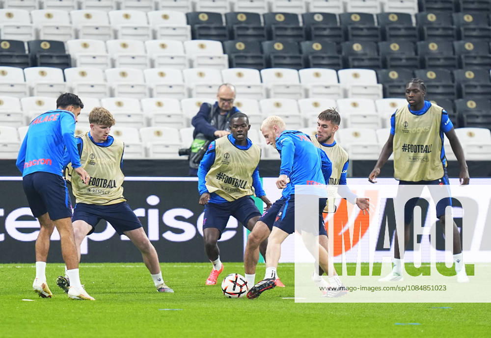 Ahead of Besiktas v Crystal Palace - UEFA Europa League ISTANBUL, TURKIYE - OCTOBER 21: Tyrick Mitchell (C) of Crystal Palace takes part in a training session at Tupras Stadium ahead of UEFA Europa League football match against Besiktas in Istanbul, Turkiye on October 21, 2026. Esra Bilgin Anadolu Istanbul Turkey. Editorial use only. Please get in touch for any other usage.