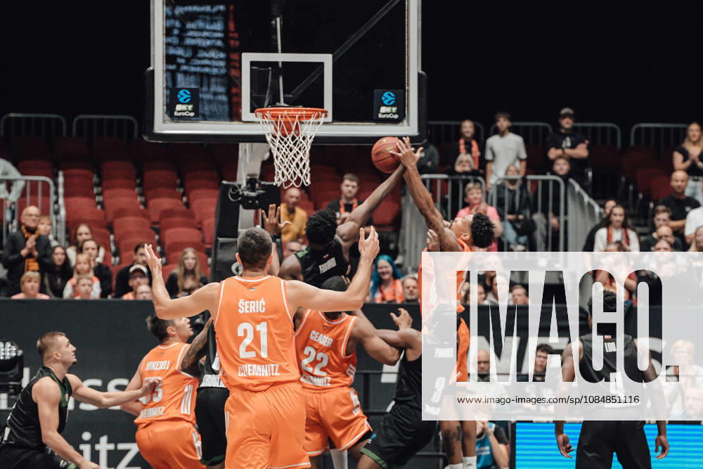 4. Spieltag des Basketball Eurocup Niners Chemnitz -Slask Wroclaw 21.10.2026 ab 19:00 Uhr Chemnitz, Chemnitz Arena Im Foto:21 Mateo Seric, 20 Urald King, 03 Malik Parsons 4. Spieltag des Basketball Eurocup Niners Chemnitz -Slask Wroclaw Chemnitz Sachsen Deutschland