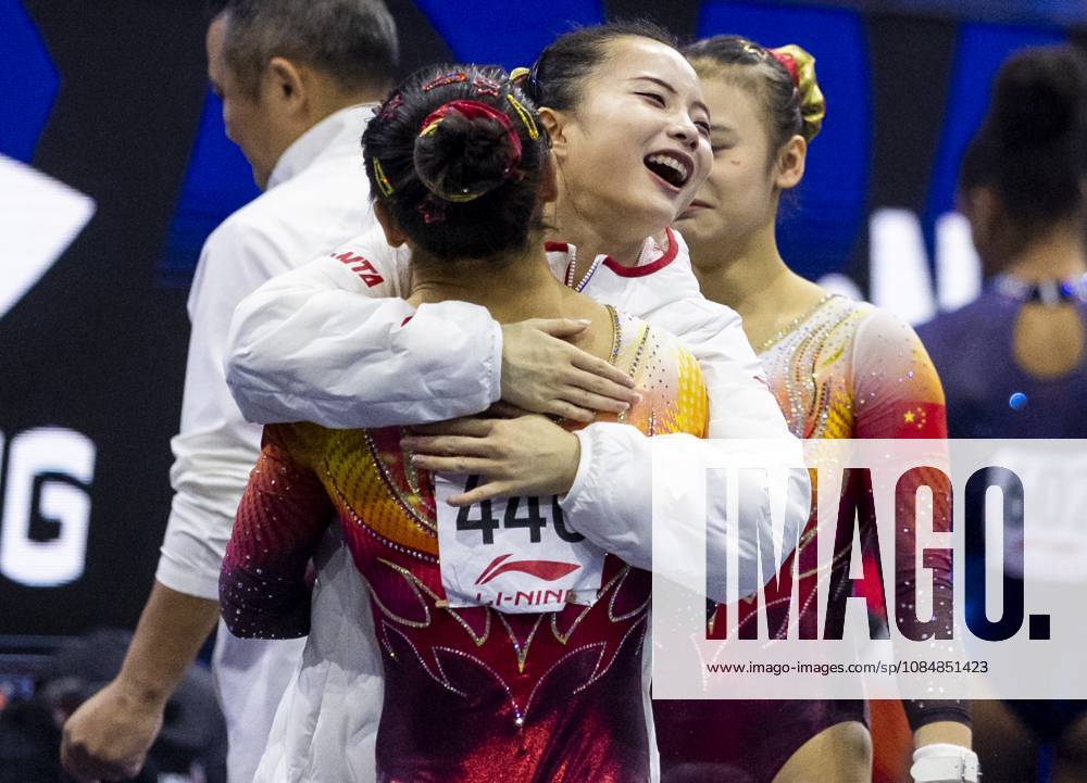 ROTTERDAM - Chinese gymnasts during the team final at the World Gymnastics Championships in Rotterdam Ahoy. IRIS VAN DEN BROEK ANP ANPxSportx IVx 573183517 originalFilename: 573183517
