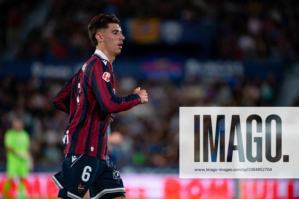 DANI REQUENA of Levante UD during the LaLiga EA Sports, match between Levante UD and Athletic Club at Ciutat de Valencia stadium Valencia Spain - ZUMAs385 20261021_zsp_s385_012