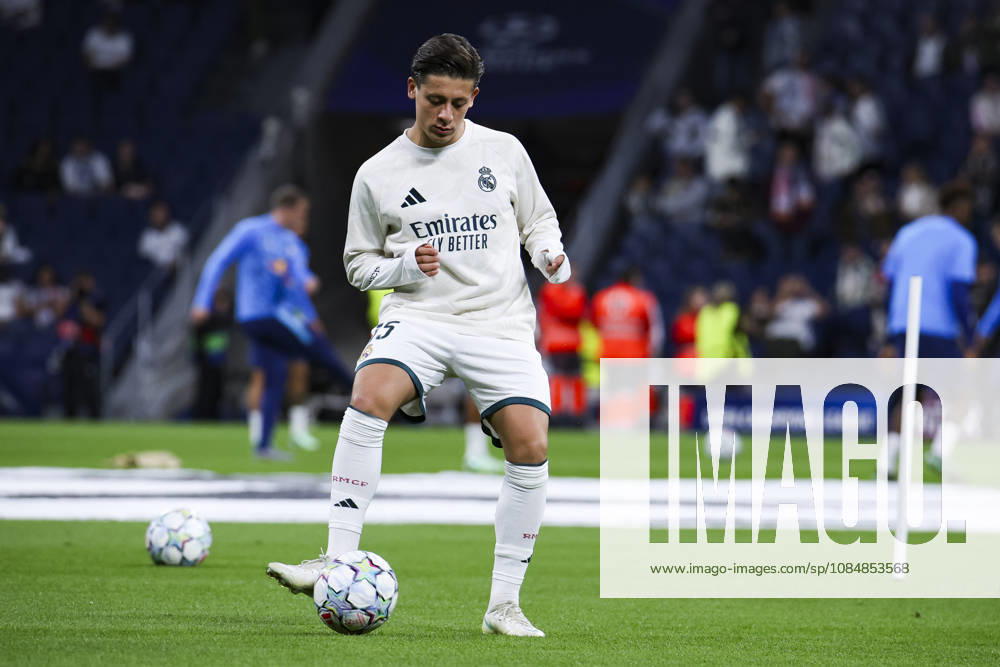 Real Madrid v RB Leipzig - UEFA Champions League 2026 27 October 21, 2026, Santiago Bernabeu stadium, Madrid, Spain: Arda Guler of Real Madrid is warm up during UEFA Champions League 2026 27 football match between Real Madrid and RB Leipzig at Santiago Bernabeu stadium on October 21, 2026, in Madrid, Spain. Madrid Santiago Bernabeu Stadium Madrid Spain