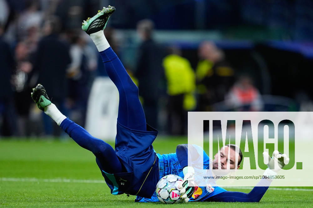 Maarten Vandevoordt of RB Leipzig warms up during the UEFA Champions League 2026 27 League Phase MD3 match between Real Madrid CF and RB Leipzig at Bernabeu stadium on October 21, 2026, in Madrid, Spain. Real Madrid CF V RB Leipzig - UEFA Champions League 2026 27 League Phase MD3 - ZUMAa181 20261021_zaa_a181_032