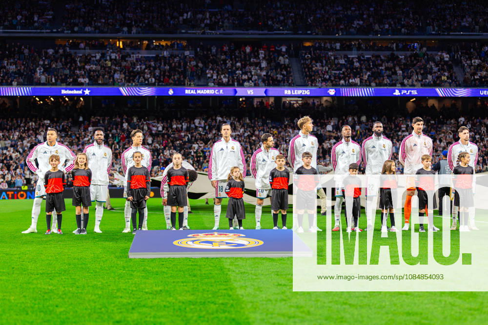 Fussball : UEFA Champions League, Ligaphase, 3. Spieltag, 21.10.2026, Real Madrid vs RB Leipzig, Santiago Bernabeu (Madrid) : Mannschaftsfoto, Totale