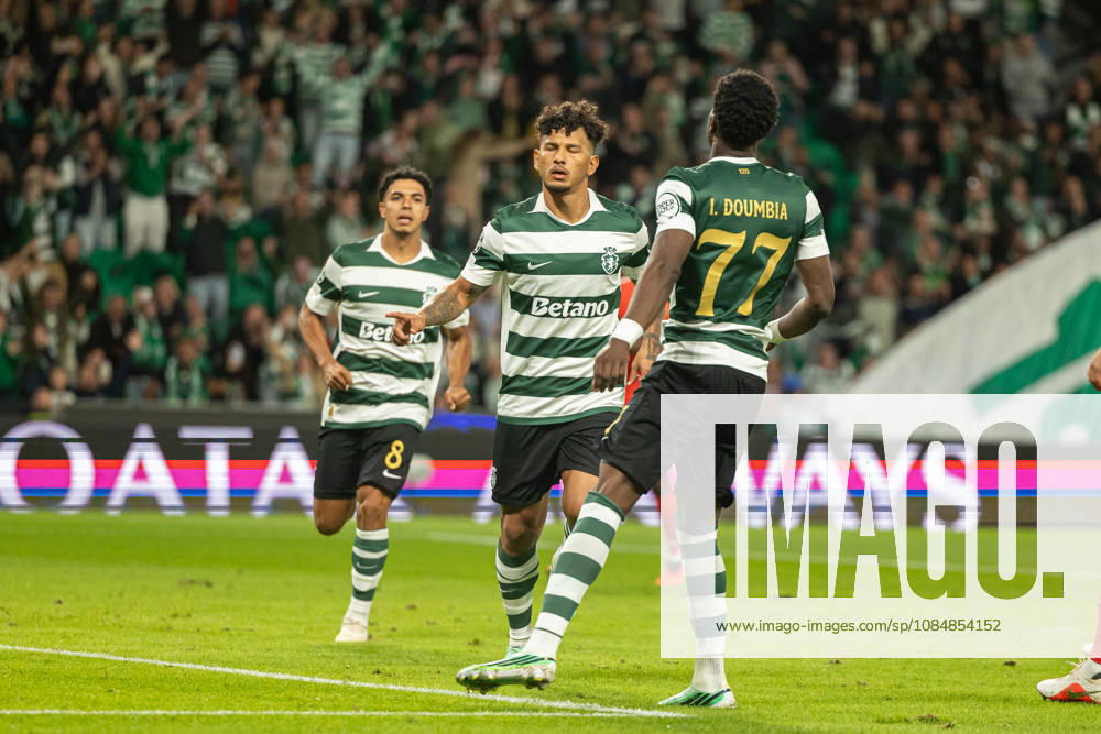 Luis Suarez celebrating after goal seen in football match between Sporting CP and LASK in UEFA Champions League 2026 27 at Estadio Josà Alvalade, Lisboa, Portugal (Luis Loureiro Ball Raw Images PT) Lisboa Estadio Josà Alvalade Portugal