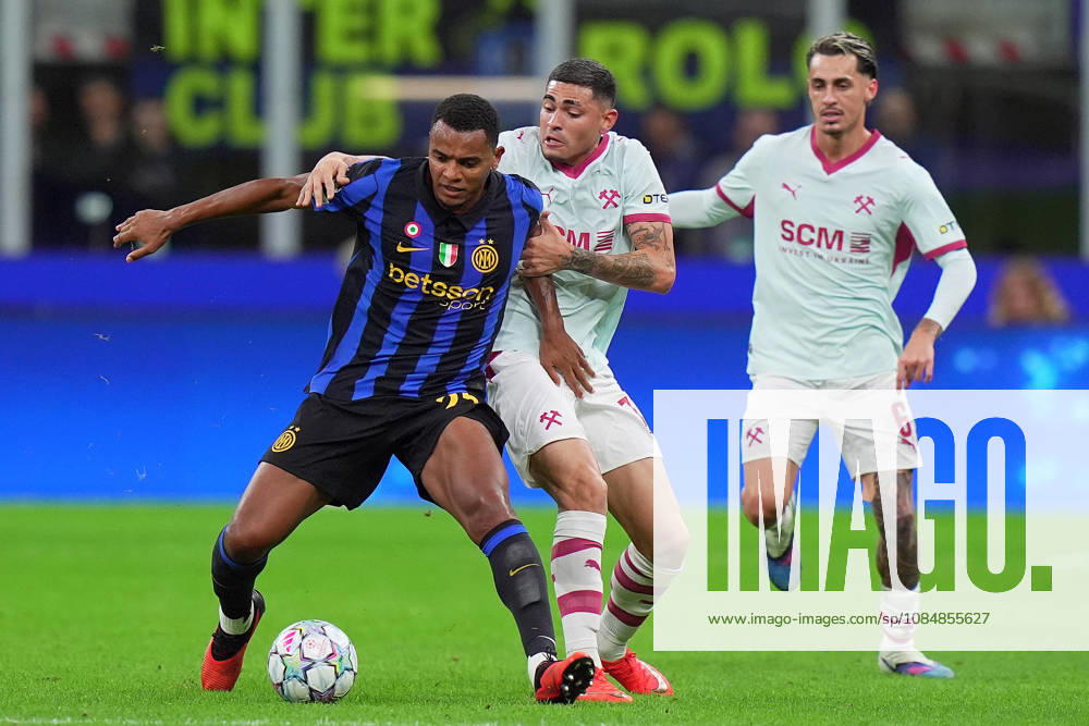 Inter Milan s Manuel Akanji during the Uefa Champions League soccer match between Inter and Shakhtar Donetsk at San Siro Stadium in Milan , Italy - Wednesday October 21 , 2026. - Soccer