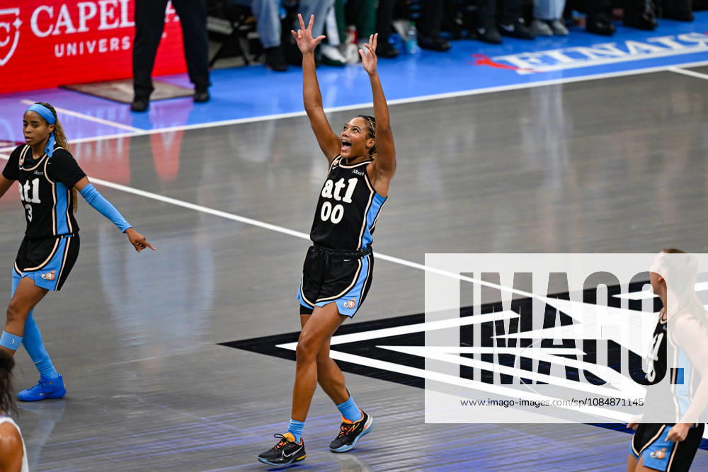 ATLANTA, GA - OCTOBER 21: Atlanta forward Naz Hillmon (00) reacts after making a three-pointer during Game Three of the WNBA, Basketball Damen, USA finals between the Golden State Valkyries and the Atlanta Dream on October 21st, 2026 at State Farm Arena in Atlanta, GA. (Photo by Rich von Biberstein Icon Sportswire) WNBA: OCT 21 Finals Golden State Valkyries at Atlanta Dream Icon261021016