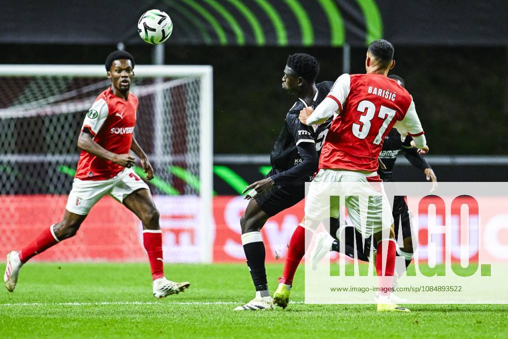 IbrahimÐ° Cisse of KAA Gent and Adrian Leon Barisic of SC Braga pictured in action during a soccer game between Portuguese SC Braga and Belgian soccer team KAA Gent, Thursday 22 October 2026 in Braga, Portugal, the second match in the UEFA Conference League league phase. TOM GOYVAERTS TomxGoyvaerts x190689733x