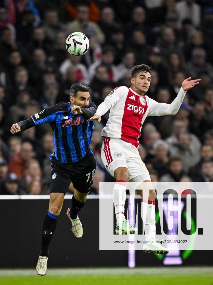 AMSTERDAM - (lr) Davide Zappacosta of Atalanta BC and Lucas Rosa of Ajax during the UEFA Conference League match between AFC Ajax and Atalanta BC at the Johan Cruijff ArenA on 22 October 2026 in Amsterdam, the Netherlands. OLAF KRAAK ANP UEFA Conference League 2026 27 ANPxSportx IVx 573296471 originalFilename: 573296471
