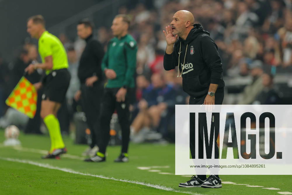 2026-10-22 Besiktas JK v Crystal Palace FC - UEFA Europa League 2026 27 League Phase MD3 ISTANBUL, TURKEY - OCTOBER 22: Coach Vincenzo Italiano of Besiktas JK during the UEFA Europa League 2026 27 League Phase MD3 match between Besiktas JK and Crystal Palace FC at Tupras Stadium on October 22, 2026 in Istanbul, Turkey. (Photo by BSR Agency) Istanbul Turkey Content not available for redistribution in The Netherlands directly or indirectly through any third parties.