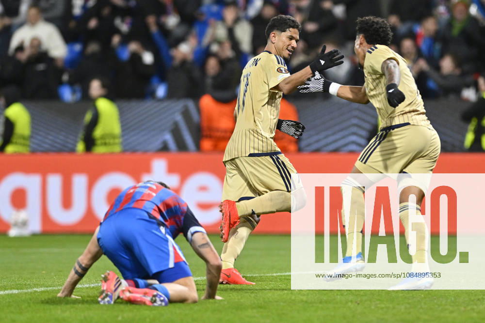 Fotball UEFA Europa League 3rd round match: Viktoria Plzen vs Levski Sofia in Pilsen, Czech Republic, October 22, 2026. Everton Bala (centre) of Levski Sofia celebrates goal. (CTKxPhoto MiroslavxChaloupka) CTKPhotoP2026102209800 CTKPhotoP2026102209800