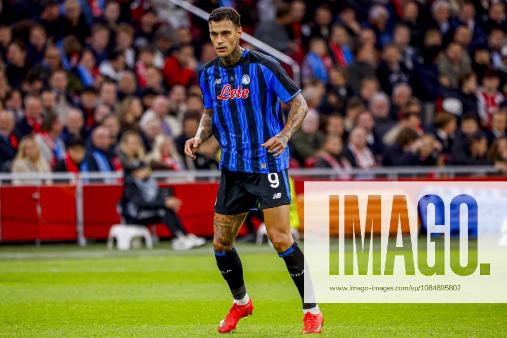 AMSTERDAM - Gianluca Scamacca of Atalanta BC during the UEFA Conference League match between AFC Ajax and Atalanta BC at the Johan Cruijff ArenA on October 22, 2026 in Amsterdam, the Netherlands. WART BRINKERHOF ANP Conference League 2026 27 ANPxSportx xMarcelxterxBalsxIVx 573300106 originalFilename: 573300106