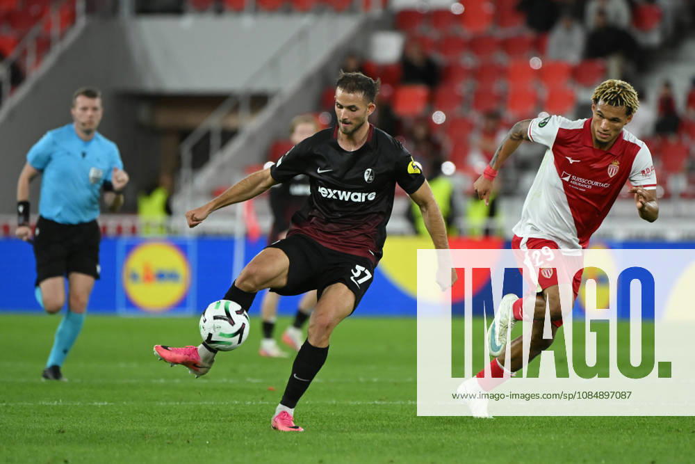 Max Rosenfelder (SC Freiburg) - UEFA Conference League match between AS Monaco and SC Freiburg on October 22, 2026 at the Louis II Stadium in Monaco.