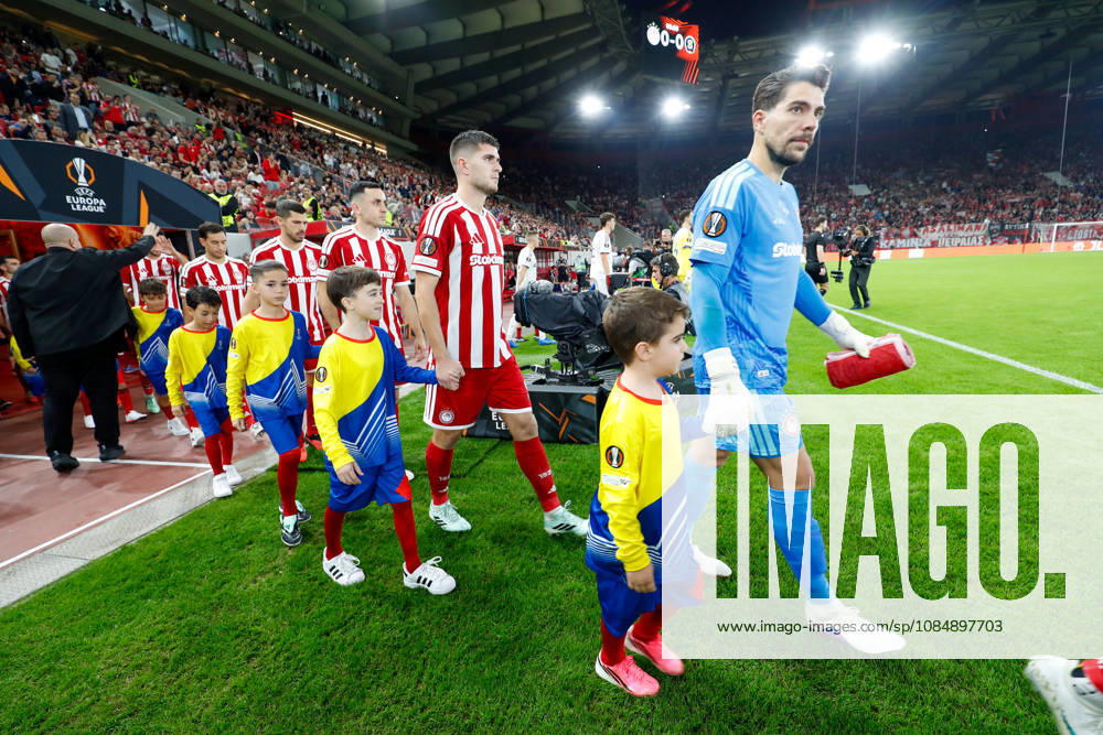Olympiacos F.C. v AC Sparta Prague UEFA Europa League Olympiacos F.C. players enter the pitch during the UEFA Europa League match at Karaiskakis Stadium, Piraeus 22 10 2026 UK Newspapers OUT