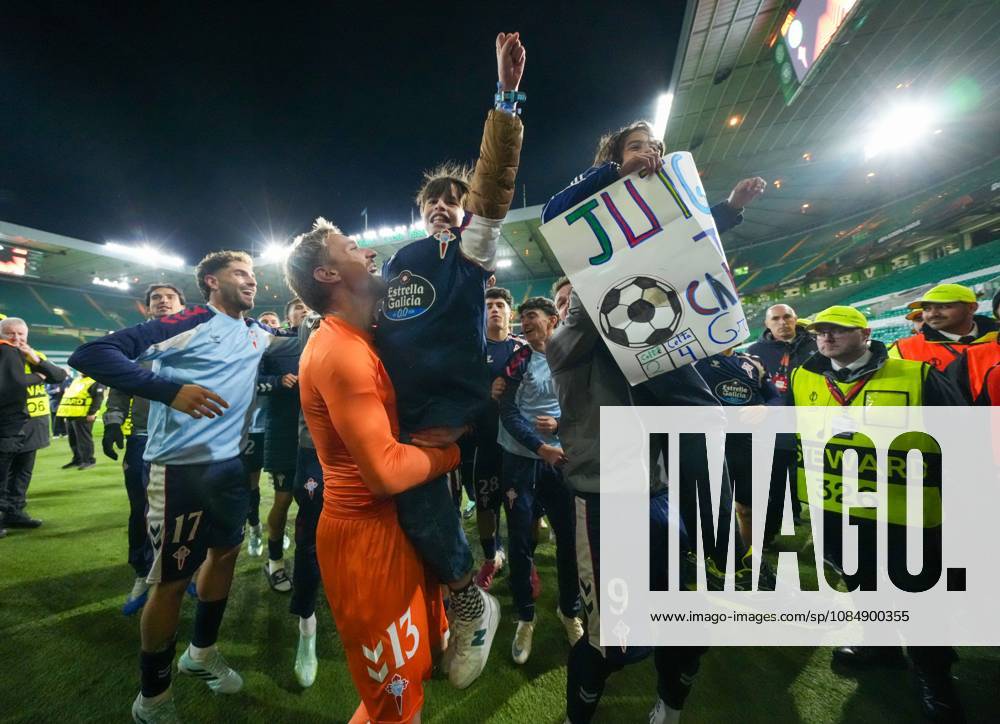 Celta Vigo goalkeeper Ionut Radu lifts a young fan as they celebrate at full-time. Final score Celtic 1 Celta Vigo 2. Celtic v Celta Vigo, UEFA Europa League, Football, Celtic Park, Glasgow, Scotland, UK - 22 Oct 2026Glasgow Celtic Park Scotland United Kingdom