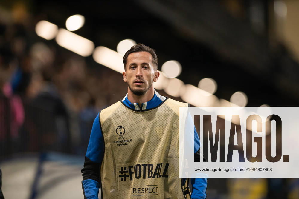 Inter Club Escaldes v Universitatae Craiova - UEFA Conference League Juan Camara, player number 7 of Inter Club d Escaldes, warms up on the touchline during the UEFA Conference League match between Inter Club d Escaldes and Universitatea Craiova at New FAF Stadium in Encamp, Andorra, on October 22, 2026. Encamp Andorra Andorra