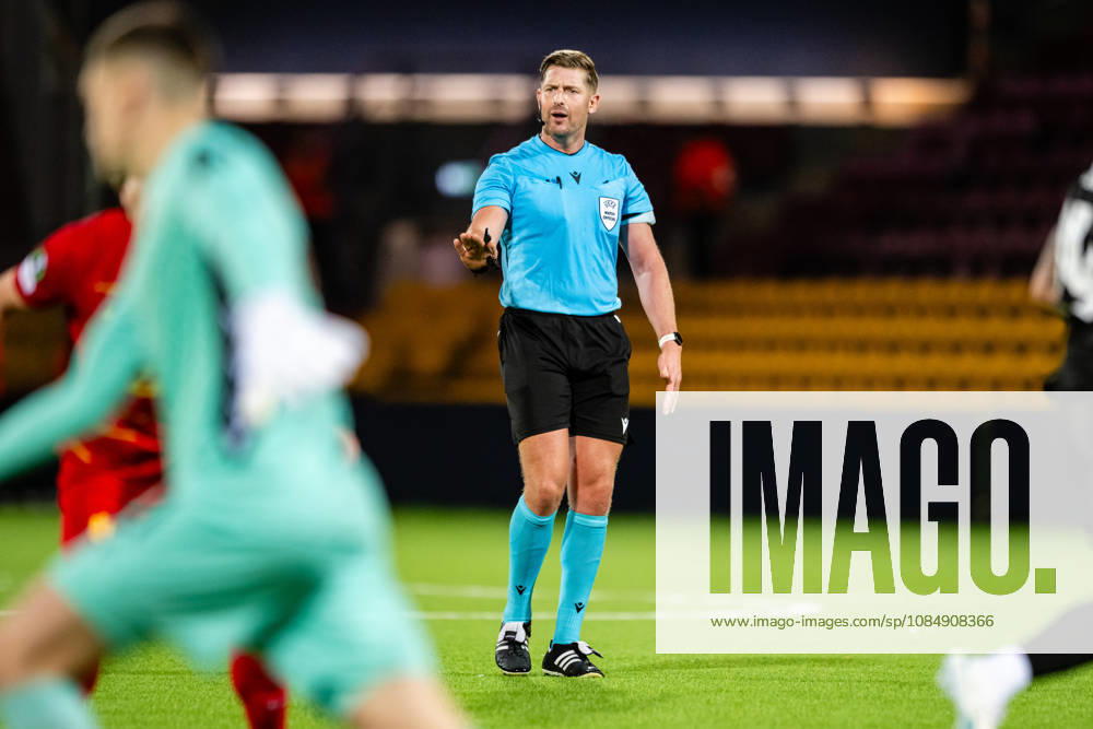 FC Nordsjaelland v CSKA Sofia, UEFA Conference League, Farum, Denmark Farum, Denmark. 22nd, October 2026. Referee Robert Jones seen during the UEFA Conference League match between FC Nordsjaelland and CSKA Sofia at Right to Dream Park in Farum. Danmark, Farum, Right to Dream Park