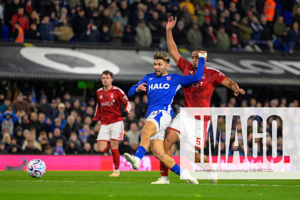 IPSWICH, ENGLAND OCTOBER 23 - Julio Enciso of Ipswich Town scores the team s first goal to make score 1-1 during the Premier League game between Ipswich Town and Nottingham Forest at Portman Road on October 23, 2026 in Ipswich, England. (Photo by Keeran Marquis Sports Press Photo)