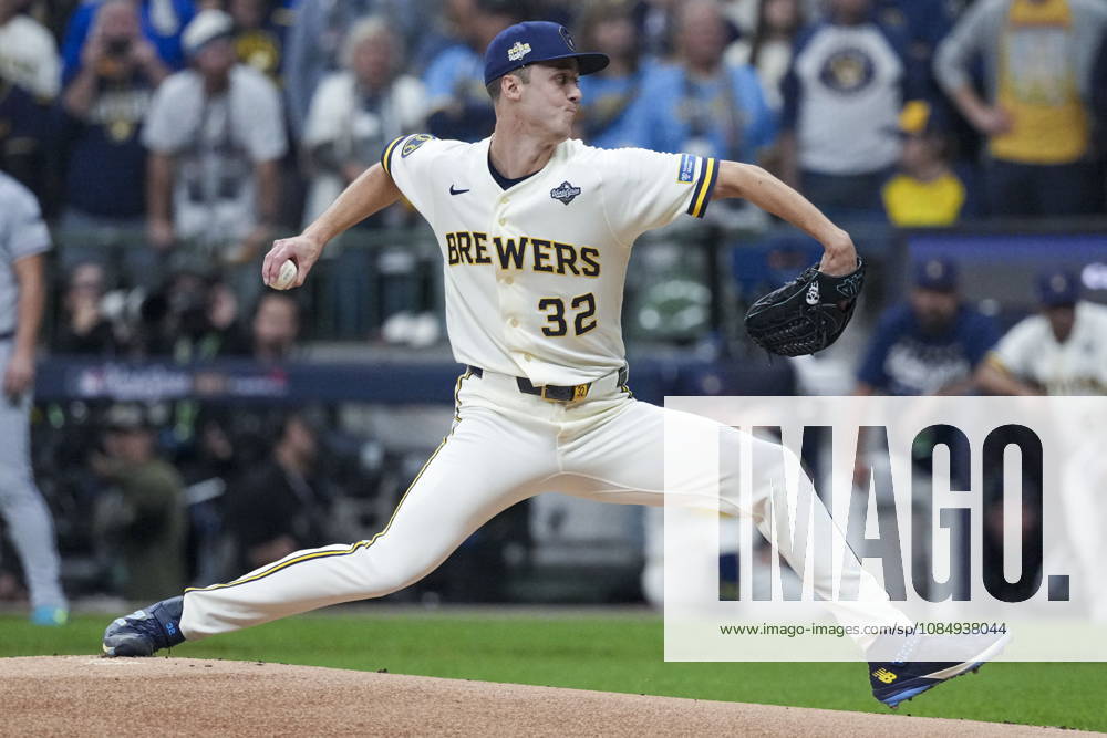 MLB, Baseball Herren, USA World Series Game 1 - Milwaukee Brewers vs Tampa Bay Rays Milwaukee Brewers pitcher Jacob Misiorowski in action during the Major League Baseball (MLB) World Series Game 1 between the Milwaukee Brewers and Tampa Bay Rays at American Family Field in Milwaukee, Wisconsin, USA, 23 October 2026. MILWAUKEE WISCONSIN UNITED STATES