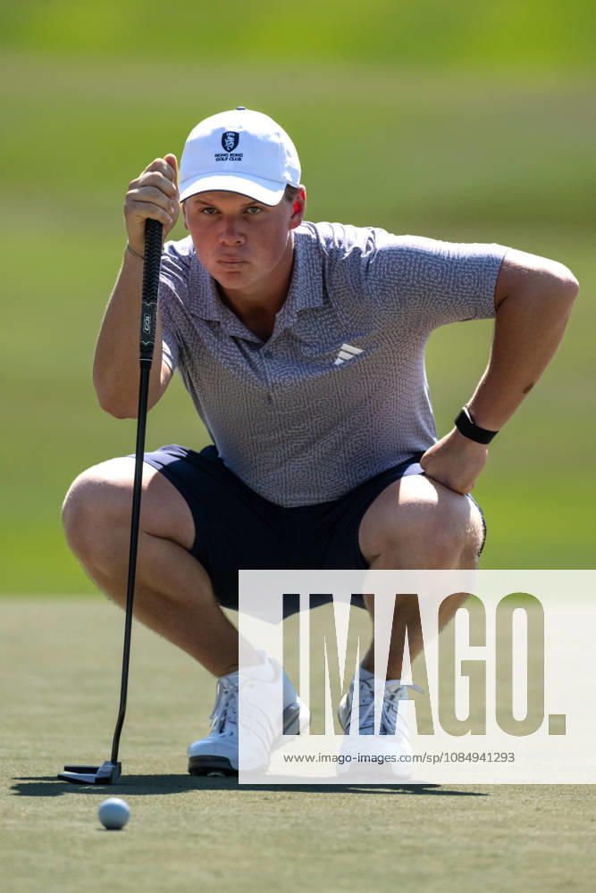 Caleb SURRATT from The USA sits at -13 Par on the 8th hole of the Fanling course. Hong Kong Open Golf, Hong Kong Golf Course Fanling Hong Kong China - ZUMAr144 20261024_zap_r144_005