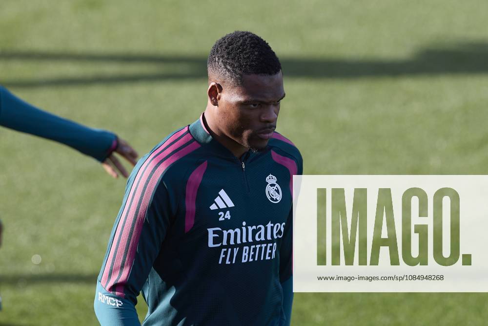 Denzel Dumfries (Real Madrid CF) is seen in action during a training session on the eve of the LaLiga EA SPORTS 2026 2027 match between FC Barcelona, Barca and Real Madrid CF..Real Madrid CF is holding its final training session ahead of its tenth LaLiga game. Madrid Spain - ZUMAs197 20261024_aaa_s197_039