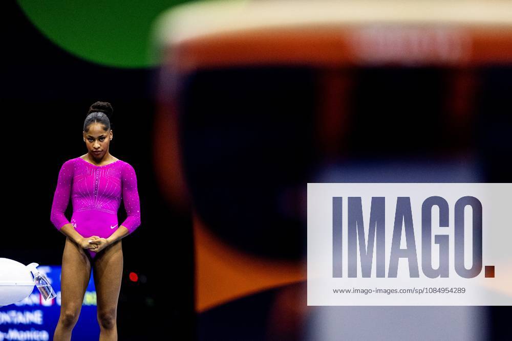 ROTTERDAM - Skye Blakely (USA) during the uneven bars apparatus final at the World Gymnastics Championships in Rotterdam Ahoy. IRIS VAN DEN BROEK ANP ANPxSportx IVx 573463965 originalFilename: 573463965
