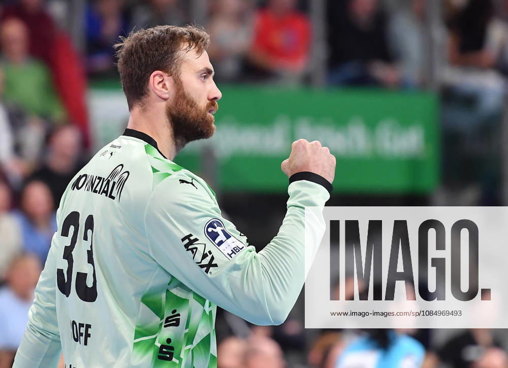 2 - Handball - 1. Bundesliga DAIKIN HBL - Saison 2026 2027 - 10. Spieltag: HC Erlangen Metropolregion Nürnberg HCE - THW Kiel - OGo - - Andreas Wolff (33, THW Kiel) Jubel Freude