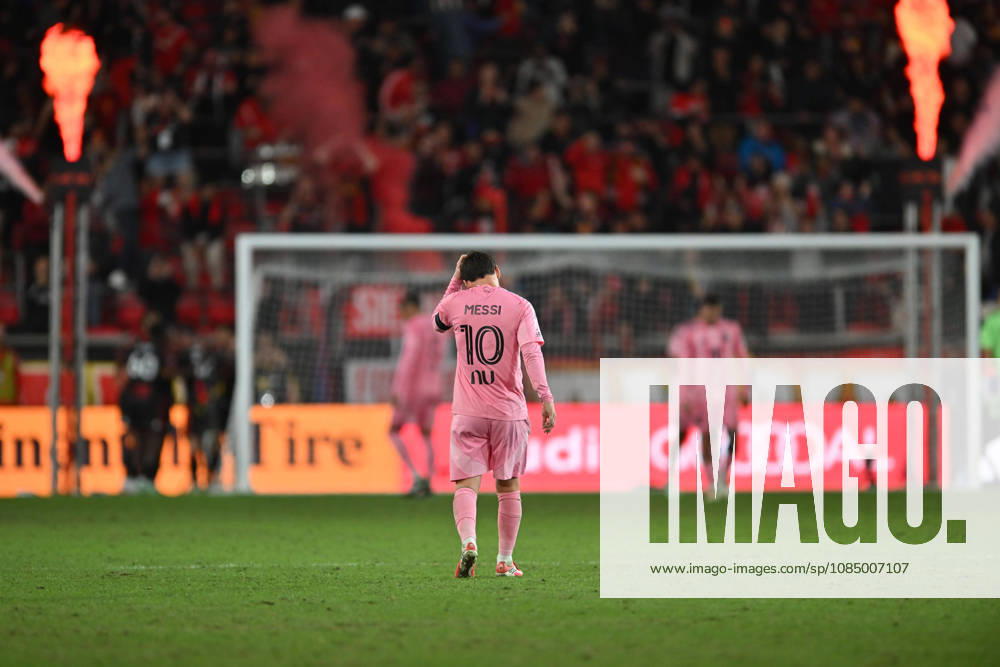 Harrison, New Jersey United States of America. 24 Oct, 2026. Inter Miami CF forward LIONEL MESSI (10) reacts to Red Bulls scoring their second goal of the night at Sports Illustrated Stadium New York Red Bulls defeat Inter Miami CF 2 to 0. Credit: , Jr. Zuma Press MLS, Fussball Herren, USA 2026: New York Red Bulls 2:0 Inter Miami CF - ZUMAa301 20261024_aaf_a301_023